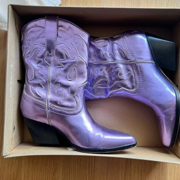 Dolce Vita Metallic Purple Heeled Boots - Picture 1 of 5